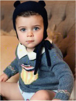Gorro con pompones