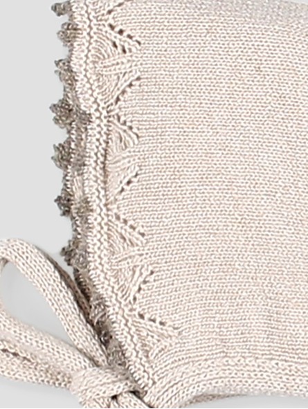 La Montaña knitted bonnet