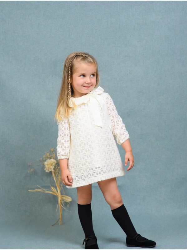 El Teatro girl dress