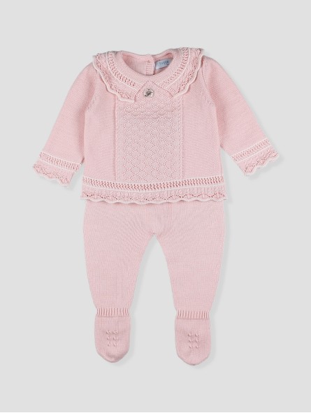 Ensueño first outfit 