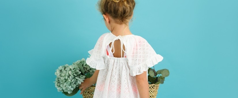 Vestidos y blusas de baño para niña
